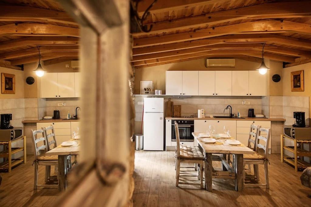 Holiday Home Raos - A Special Stonehouse, Brela Exterior foto