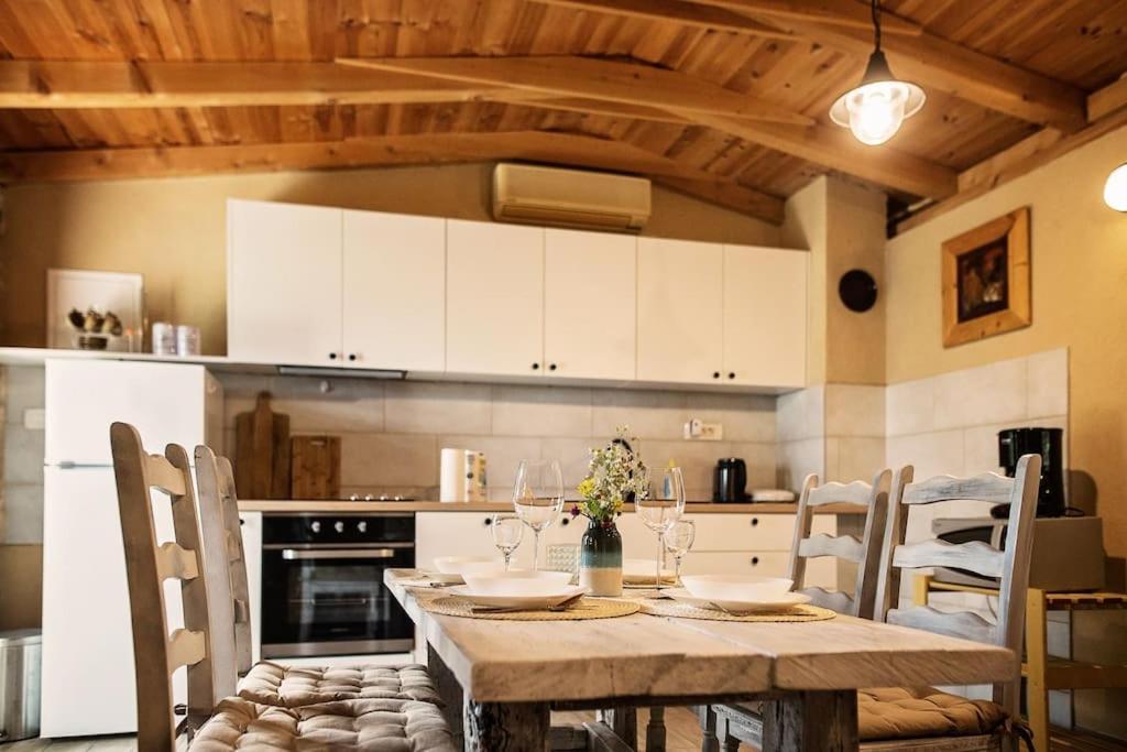 Holiday Home Raos - A Special Stonehouse, Brela Exterior foto